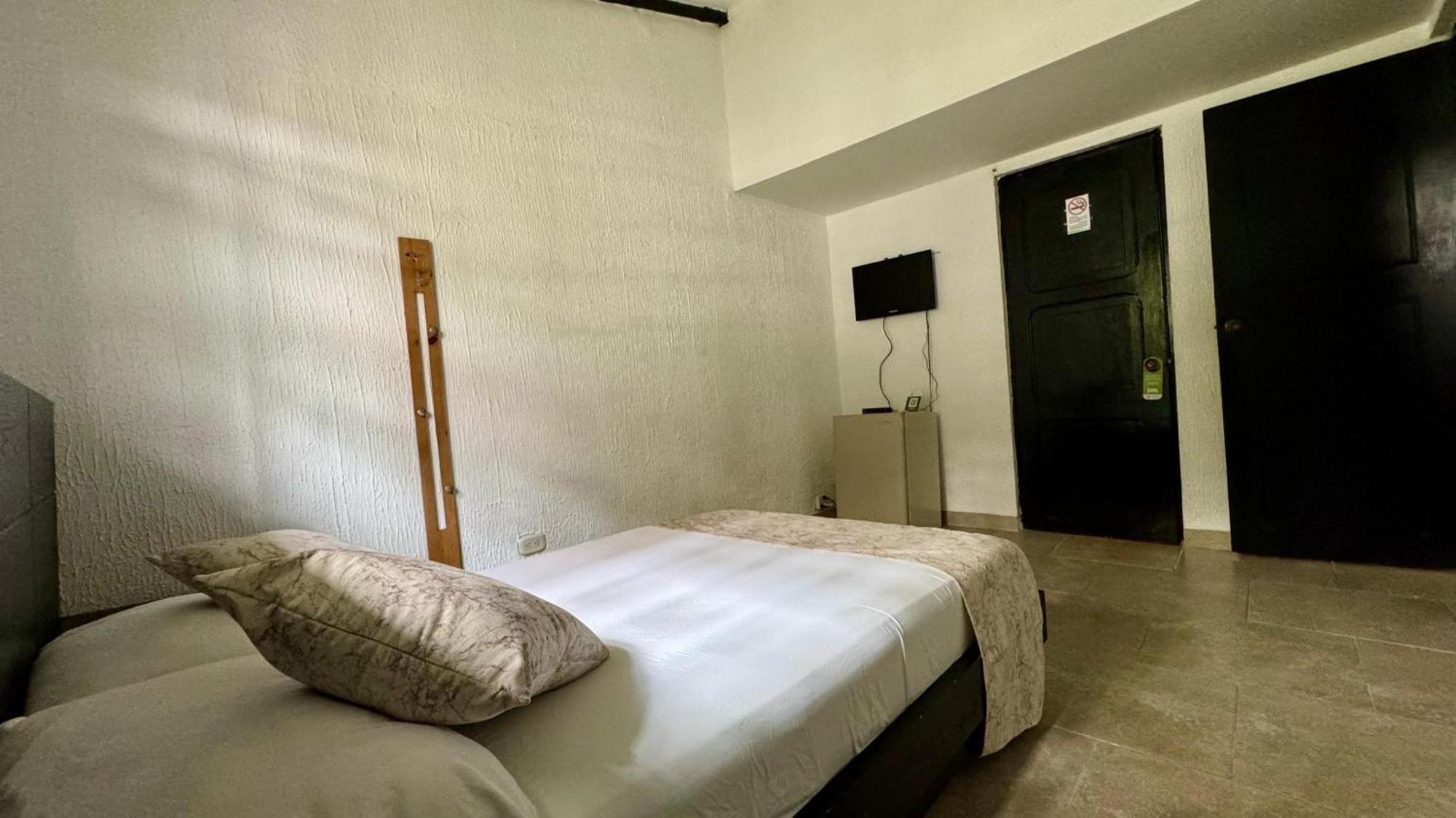 Hotel Premium Real Medellin Exterior photo